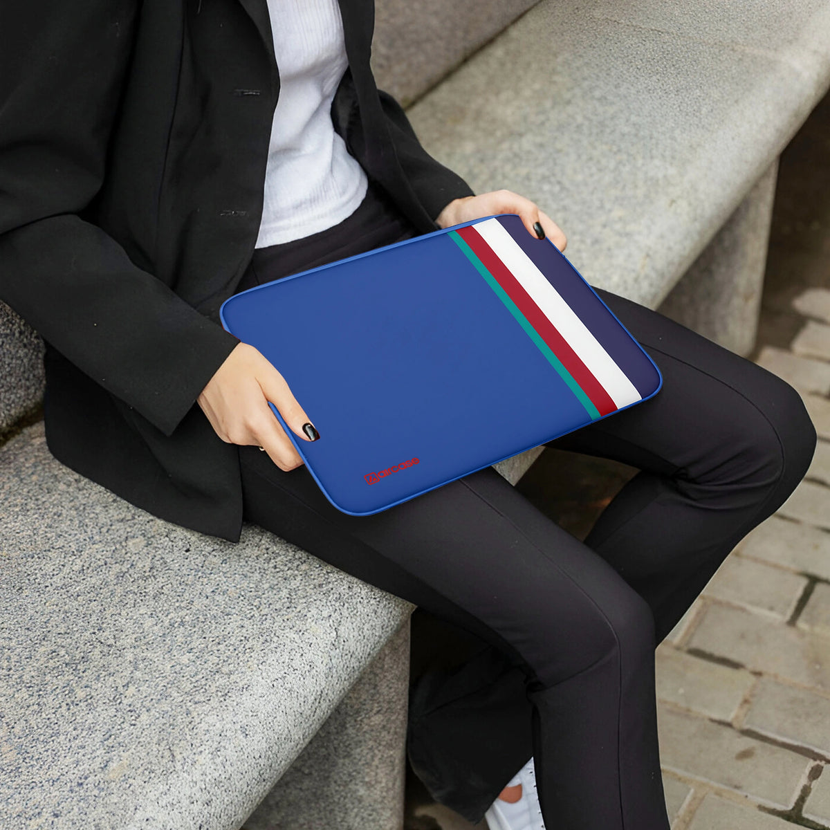 Padded Neoprene Laptop Case – Water-Resistant Protective Sleeve